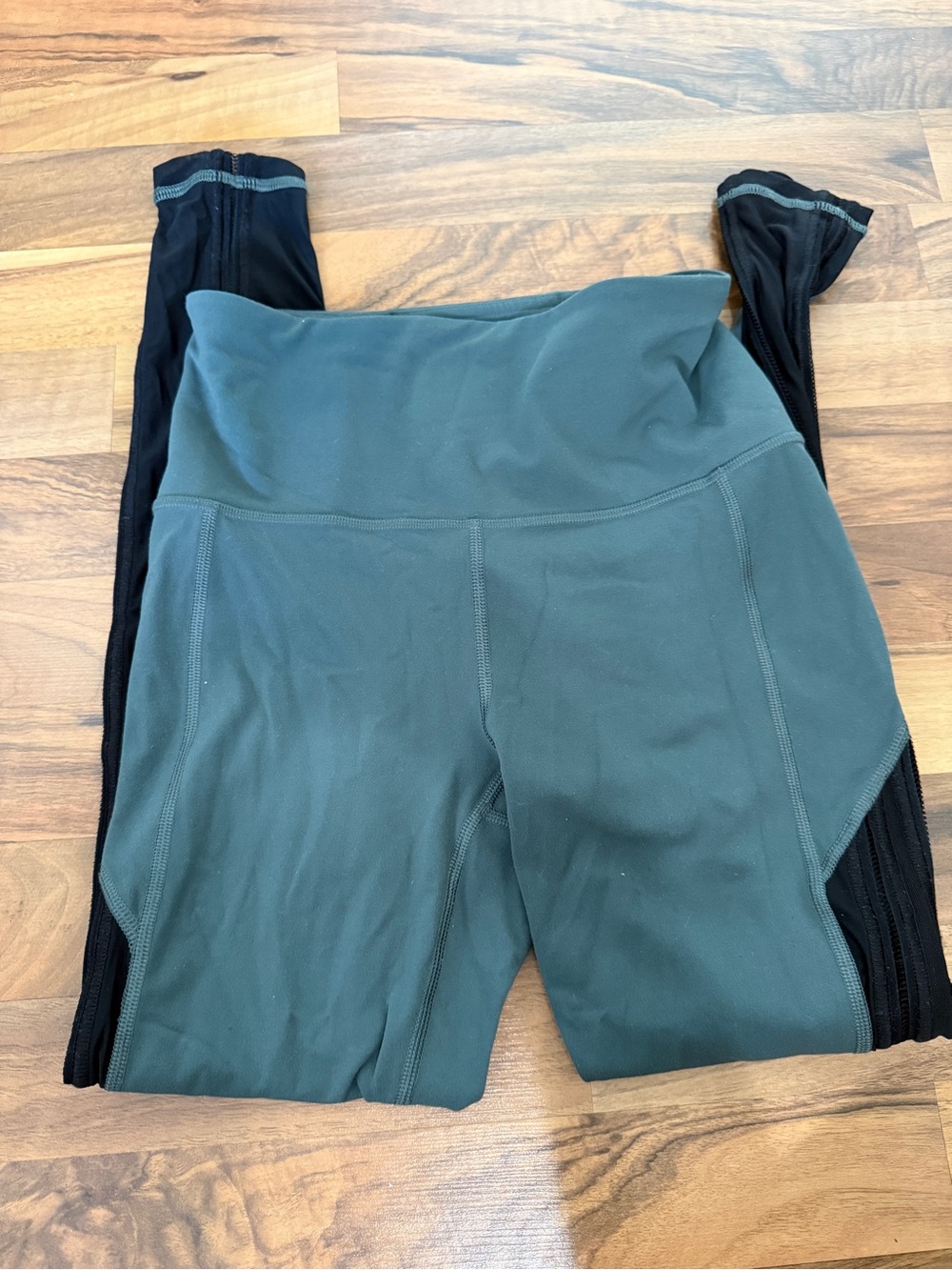 Athleta Shakti Mesh 7/8 Tight in Olive Green